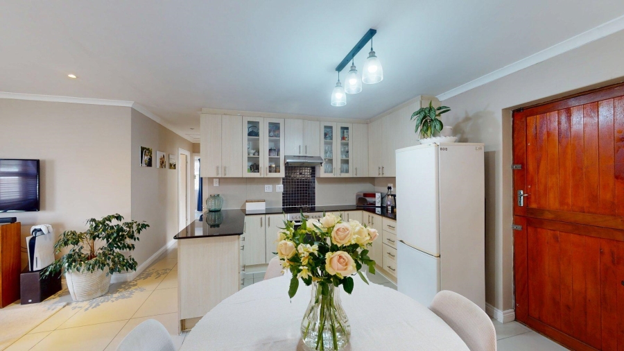 3 Bedroom Property for Sale in Pinelands Eastern Cape